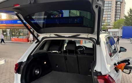 Volkswagen Tiguan II, 2018 год, 3 100 000 рублей, 8 фотография