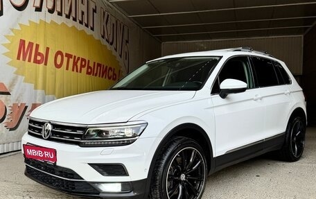 Volkswagen Tiguan II, 2018 год, 3 100 000 рублей, 13 фотография