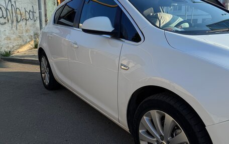 Opel Astra J, 2011 год, 790 000 рублей, 5 фотография