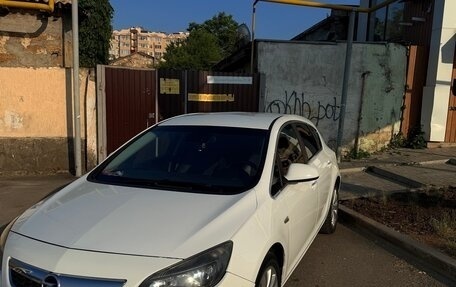 Opel Astra J, 2011 год, 790 000 рублей, 2 фотография