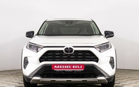 Toyota RAV4, 2022 год, 4 200 000 рублей, 2 фотография