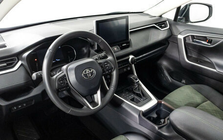 Toyota RAV4, 2022 год, 4 200 000 рублей, 11 фотография