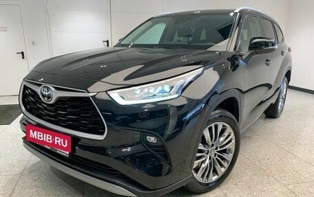 Toyota Highlander, 2024 год, 6 710 000 рублей, 2 фотография