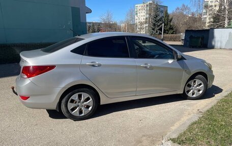 Hyundai Solaris II рестайлинг, 2012 год, 650 000 рублей, 6 фотография