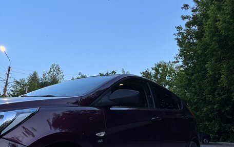 Hyundai Solaris II рестайлинг, 2013 год, 730 000 рублей, 2 фотография