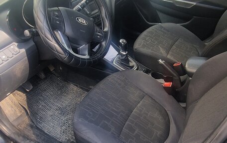 KIA Rio III рестайлинг, 2012 год, 650 000 рублей, 3 фотография