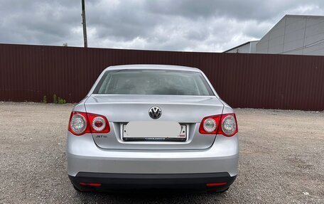 Volkswagen Jetta VI, 2007 год, 720 000 рублей, 4 фотография