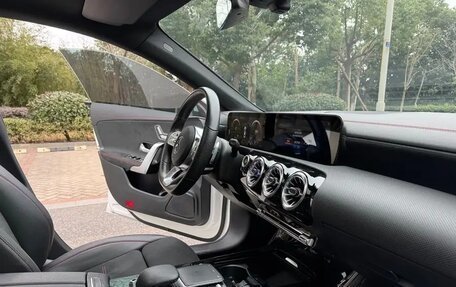 Mercedes-Benz CLA, 2022 год, 2 790 000 рублей, 9 фотография