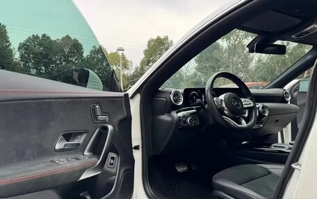 Mercedes-Benz CLA, 2022 год, 2 790 000 рублей, 14 фотография