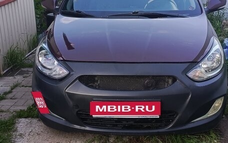 Hyundai Solaris II рестайлинг, 2011 год, 580 000 рублей, 5 фотография