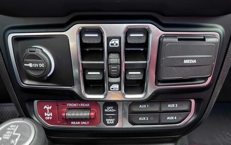 Jeep Wrangler, 2024 год, 15 199 999 рублей, 22 фотография