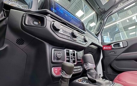 Jeep Wrangler, 2024 год, 15 199 999 рублей, 21 фотография