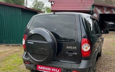 Chevrolet Niva I рестайлинг, 2019 год, 750 000 рублей, 3 фотография
