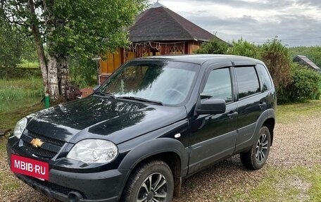 Chevrolet Niva I рестайлинг, 2019 год, 750 000 рублей, 4 фотография