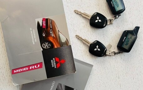 Mitsubishi Outlander III рестайлинг 3, 2015 год, 1 740 000 рублей, 6 фотография