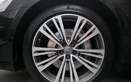 Audi A8, 2018 год, 4 800 000 рублей, 9 фотография
