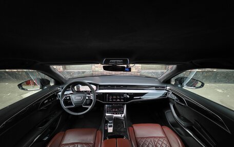 Audi A8, 2018 год, 4 800 000 рублей, 13 фотография