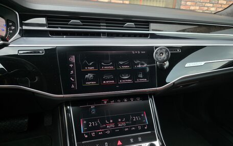 Audi A8, 2018 год, 4 800 000 рублей, 22 фотография