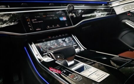 Audi A8, 2018 год, 4 800 000 рублей, 23 фотография