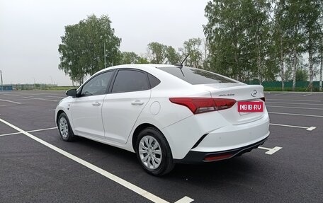 Hyundai Solaris II рестайлинг, 2021 год, 1 450 000 рублей, 10 фотография