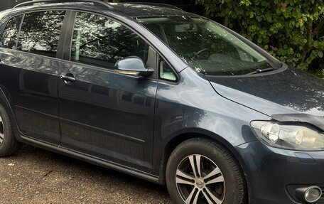 Volkswagen Golf Plus II, 2012 год, 800 000 рублей, 3 фотография