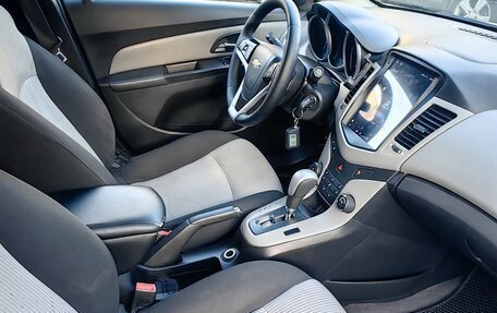 Chevrolet Cruze II, 2012 год, 790 000 рублей, 9 фотография