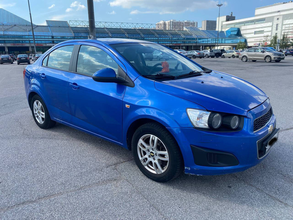 Chevrolet Aveo T300, 2013 год, 570 000 рублей, 3 фотография