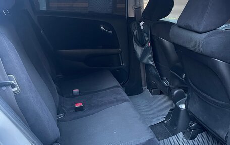 Honda Stream II, 2007 год, 1 250 000 рублей, 8 фотография
