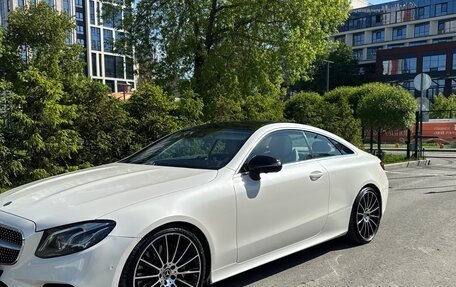Mercedes-Benz E-Класс, 2017 год, 4 300 000 рублей, 3 фотография