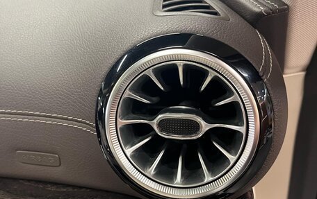 Mercedes-Benz E-Класс, 2017 год, 4 300 000 рублей, 24 фотография