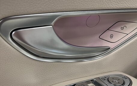 Mercedes-Benz E-Класс, 2017 год, 4 300 000 рублей, 25 фотография