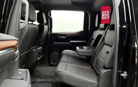 GMC Sierra, 2023 год, 10 157 000 рублей, 9 фотография