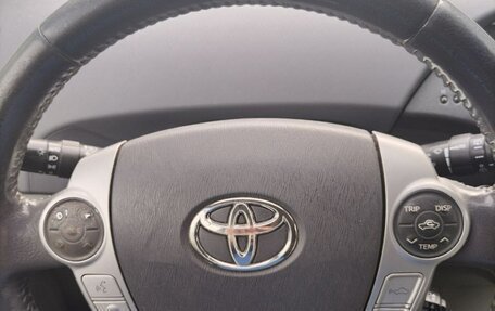 Toyota Prius, 2010 год, 1 200 000 рублей, 9 фотография