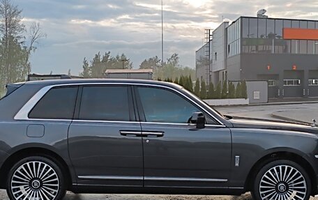 Rolls-Royce Cullinan, 2020 год, 45 000 000 рублей, 5 фотография