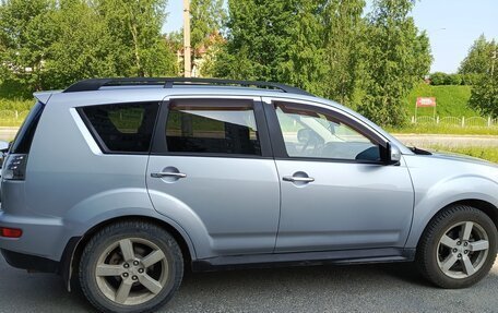 Mitsubishi Outlander III рестайлинг 3, 2012 год, 1 400 000 рублей, 3 фотография