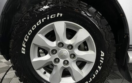 Mitsubishi Pajero IV, 2011 год, 1 930 000 рублей, 35 фотография
