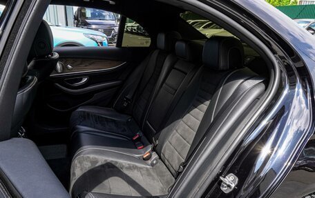 Mercedes-Benz E-Класс, 2017 год, 2 980 000 рублей, 9 фотография