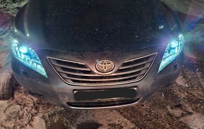 Toyota Camry, 2008 год, 900 000 рублей, 1 фотография