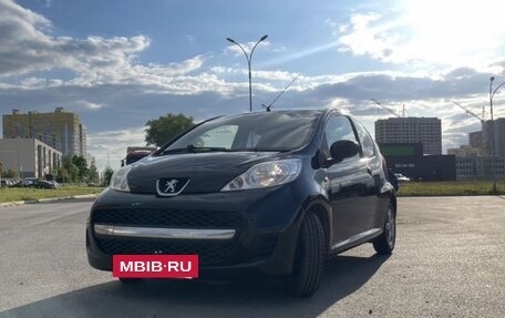 Peugeot 107 I рестайлинг, 2009 год, 460 000 рублей, 3 фотография