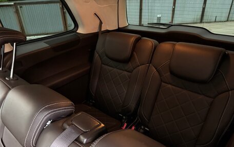 Mercedes-Benz GLS, 2016 год, 4 850 000 рублей, 25 фотография