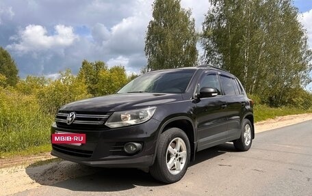 Volkswagen Tiguan I, 2011 год, 930 000 рублей, 2 фотография