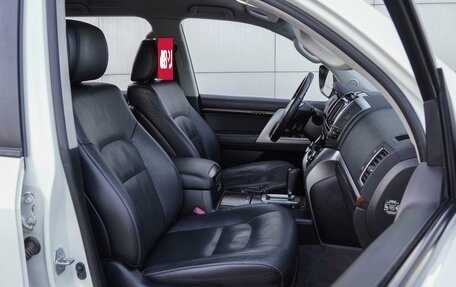 Toyota Land Cruiser 200, 2015 год, 3 950 000 рублей, 8 фотография