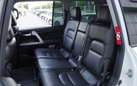Toyota Land Cruiser 200, 2015 год, 3 950 000 рублей, 9 фотография