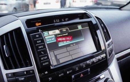 Toyota Land Cruiser 200, 2015 год, 3 950 000 рублей, 13 фотография