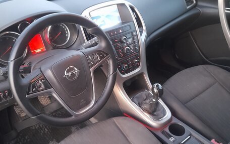 Opel Astra J, 2011 год, 750 000 рублей, 5 фотография