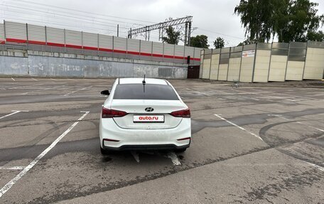 Hyundai Solaris II рестайлинг, 2017 год, 710 000 рублей, 3 фотография
