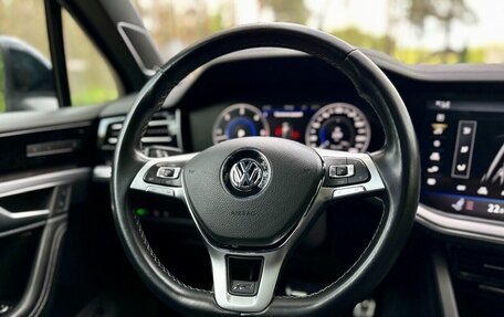 Volkswagen Touareg III, 2019 год, 8 000 000 рублей, 11 фотография