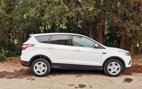 Ford Kuga III, 2017 год, 2 300 000 рублей, 4 фотография