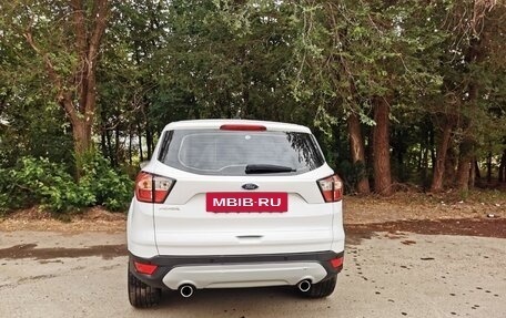 Ford Kuga III, 2017 год, 2 300 000 рублей, 2 фотография