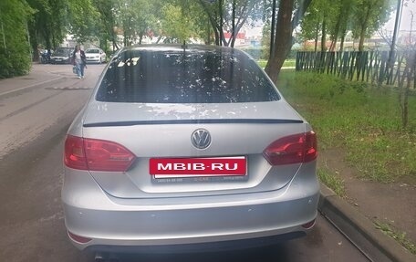 Volkswagen Jetta VI, 2013 год, 1 400 000 рублей, 3 фотография